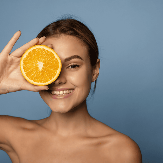 Descubre los Beneficios de la Vitamina C en Cosmética para una Piel Radiante